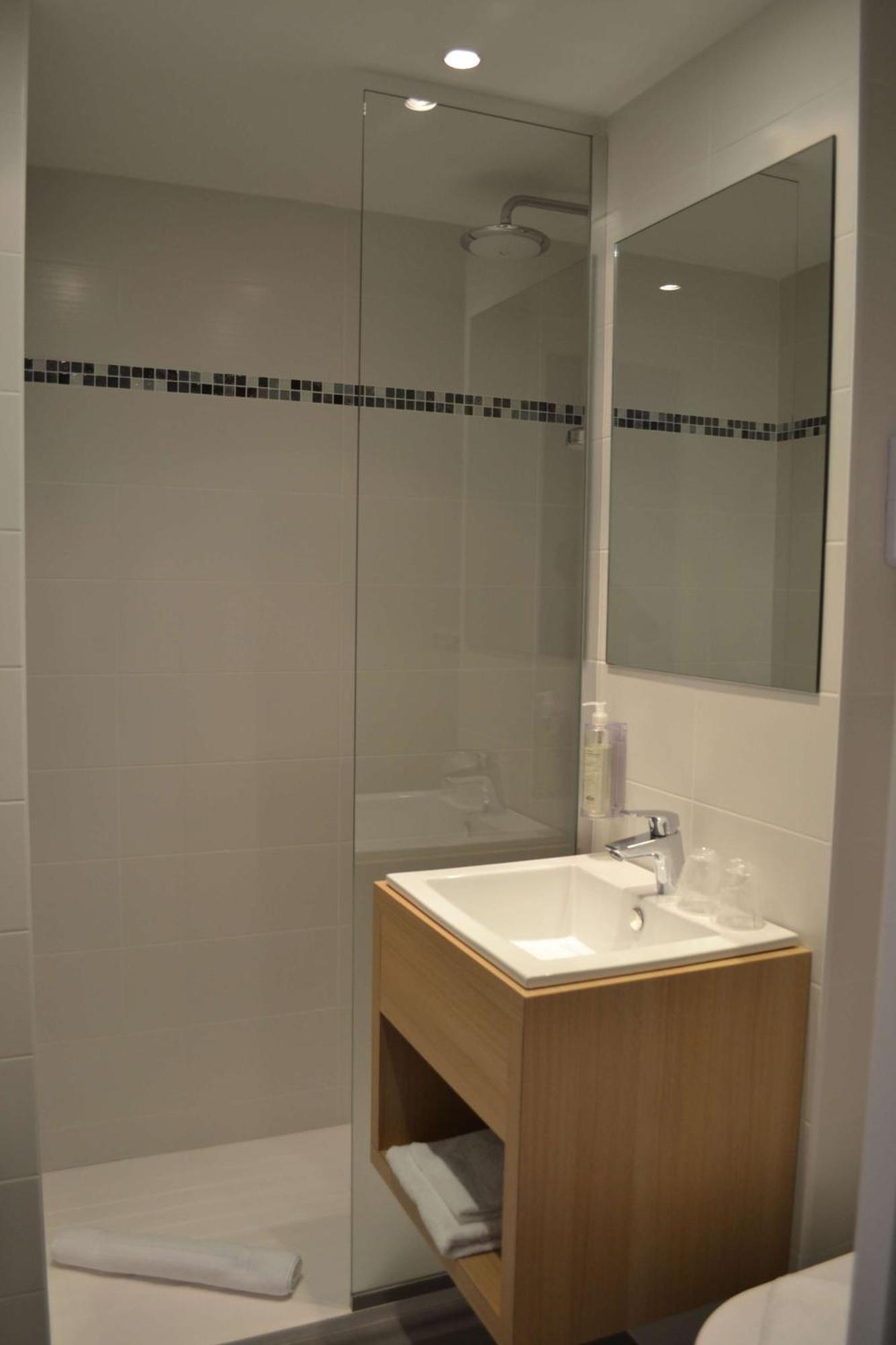 פורניק Brit Hotel Les Alizes מראה חיצוני תמונה