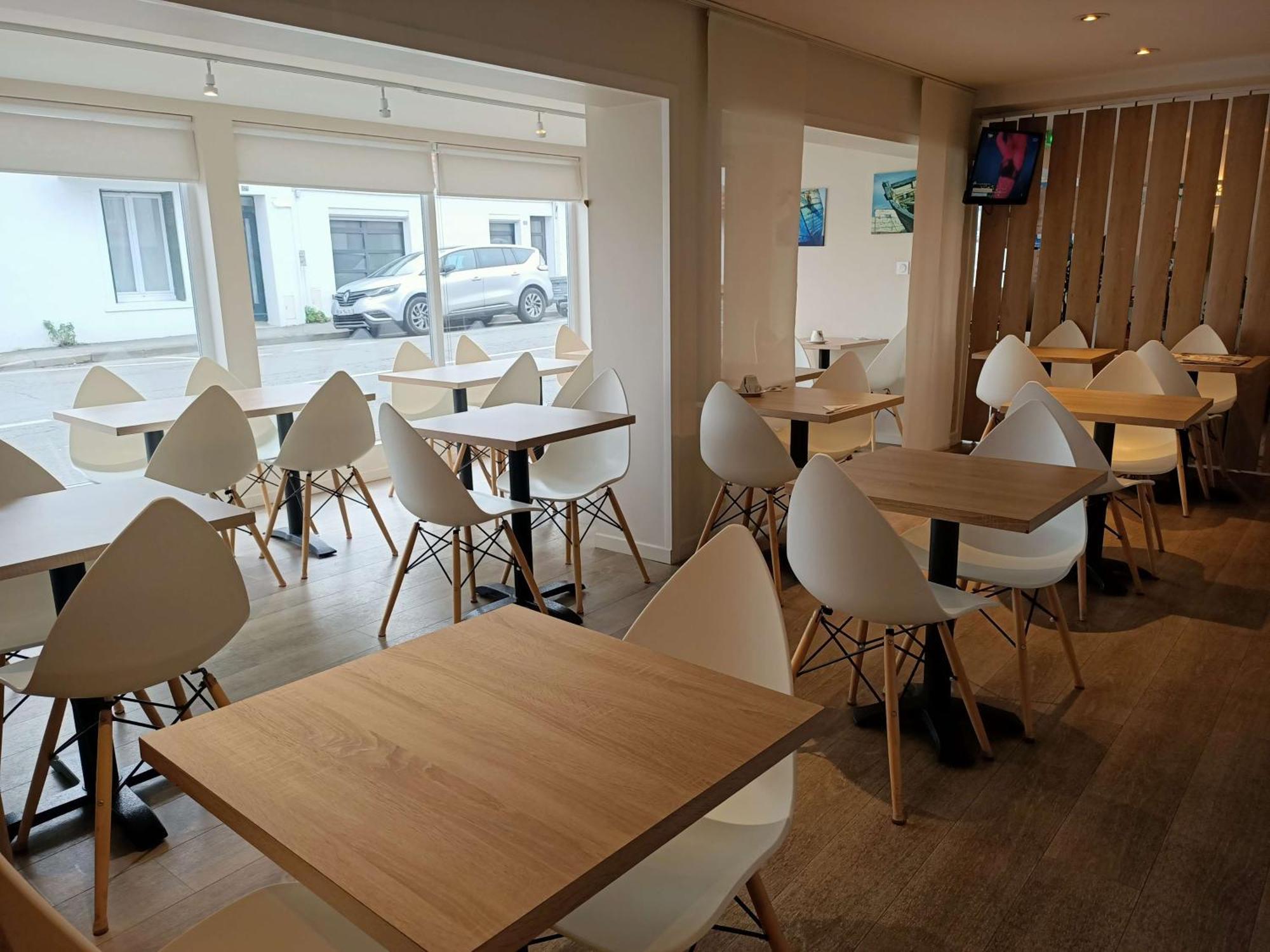 פורניק Brit Hotel Les Alizes מראה חיצוני תמונה