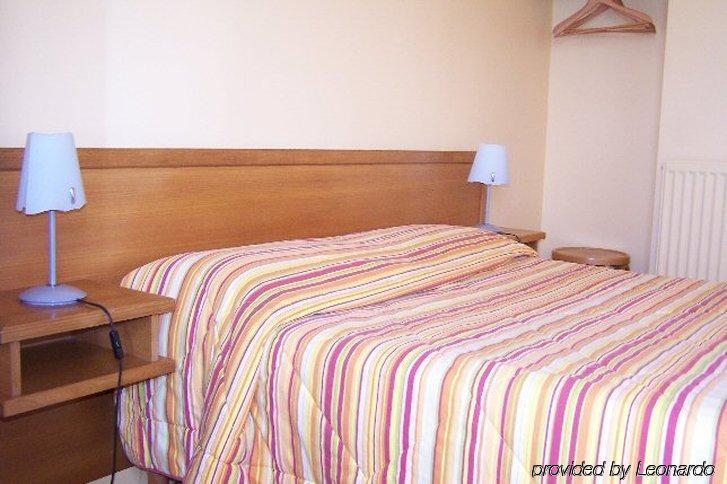 פורניק Brit Hotel Les Alizes מראה חיצוני תמונה