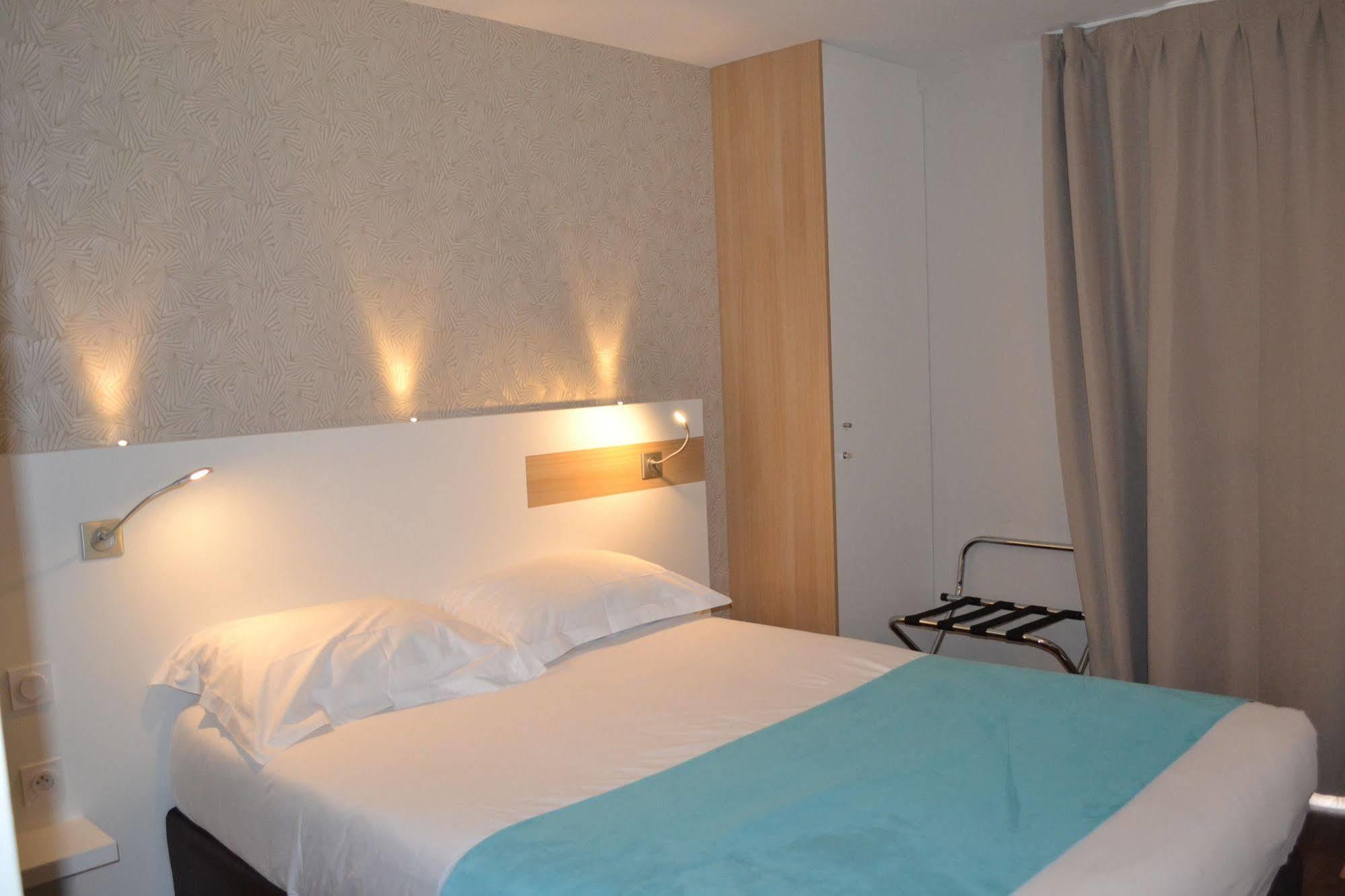 פורניק Brit Hotel Les Alizes מראה חיצוני תמונה